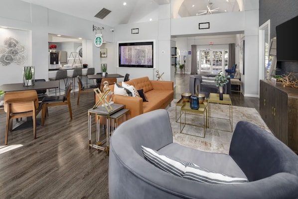 Appartement, patio | Aire de séjour