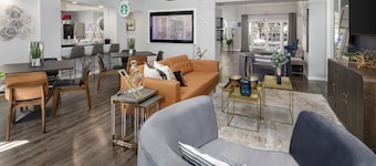 Solara Apartments Spacious 2BR Apartment Sleeps 6 Pet-Friendly