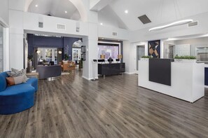 Apartment, Patio | Lobby