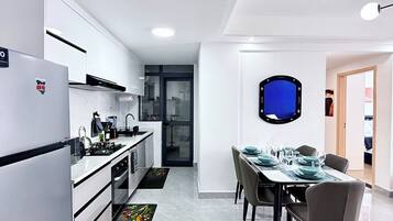 Fridge, microwave, oven, stovetop