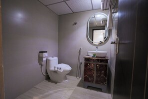 Deluxe Double Room | Bilik Mandi