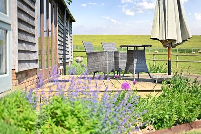 Acorn Barn  -  a holiday let that sleeps 2 guests  in 1 bedroom