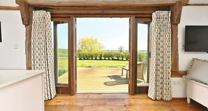 Acorn Barn - a holiday let that sleeps 2 guests in 1 bedroom
