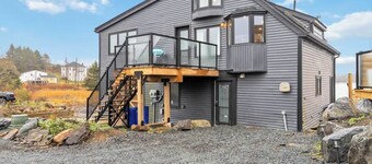 A Little piece of Paradise - stunning ocean views!