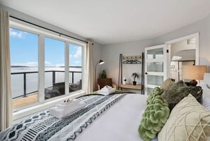 Room - A Little piece of Paradise - stunning ocean views! (Lunenburg)