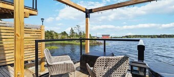 Relax & recharge! Spectacular Ocean View. Hot tub!