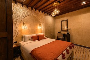 Comfort Room, 1 Bedroom, Private Bathroom, Garden View | In-room safe, desk, laptop workspace, free WiFi