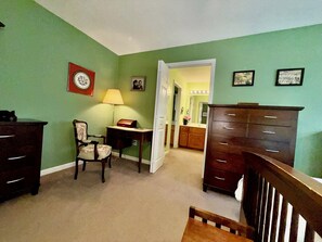 Interior - The Ultimate Home Base for UGA Weekends (Athens)