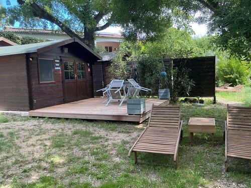 I'm renting a 2-person wooden chalet from April 01 to May 20, 2026.