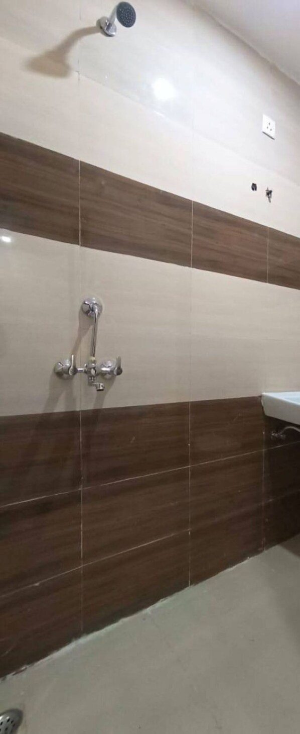 Jabón y papel de baño 