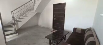 Tranquil 3-bedroom villa in charming Alwar perfect for relaxing stay