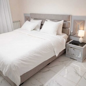 Iron/ironing board, WiFi, bed sheets - Hight standing apartment Algiers (Kouba)