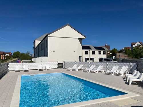 Comfortable Holiday Homes With a Summer Pool