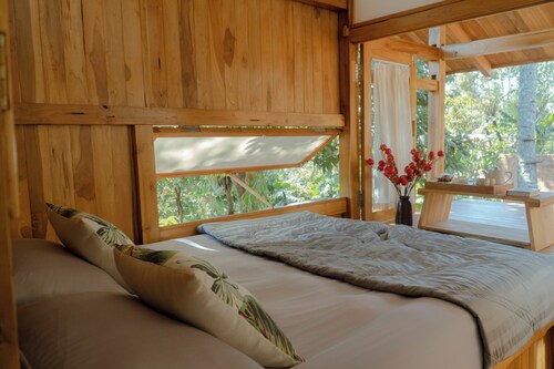 Harmony Botanical Garden Stay