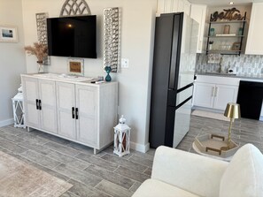 Living area - 7th Heaven is Yours to Discover at Tiki On The Bay (Englewood)