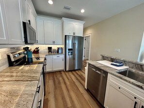 Fridge, microwave, oven, stovetop - New listing - 20% off! Brand new house. Boat parking. Gulf view, steps to beach. (Port St. Joe)