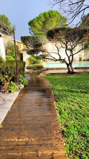 Jardines del alojamiento