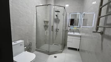 Tripla Deluxe, lanai | Bagno