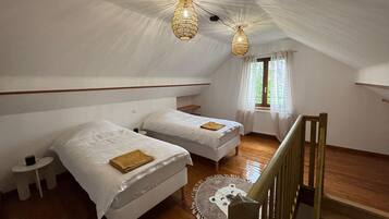 3 chambres, fer et planche Ă repasser, Wi-Fi, draps fournis