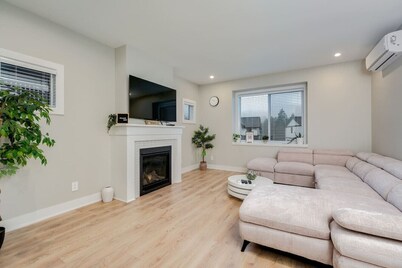 Lovely Home in Victoria, BC