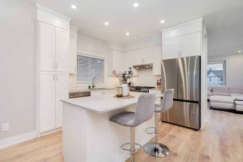Lovely Home in Victoria, BC