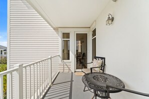 Terrace/patio - Elegant Baytowne Wharf Luxury Getaway (Miramar Beach)