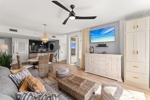Smart TV - Elegant Baytowne Wharf Luxury Getaway (Miramar Beach)