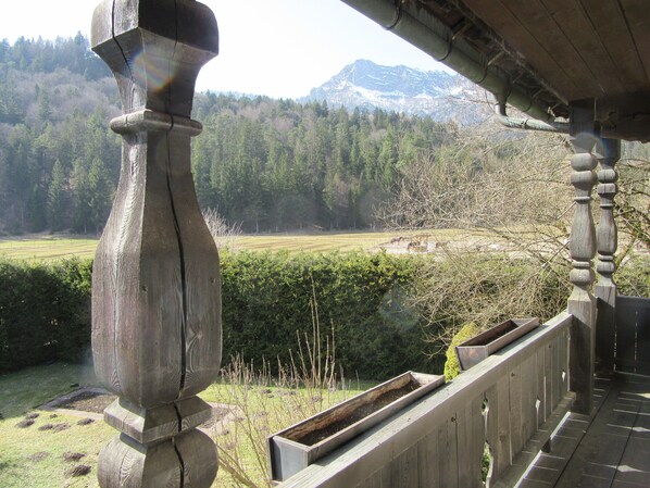 Property grounds - Vacation apartment Alpenvilla - adults and children from 12 - pure idyll and luxury (Bischofswiesen)