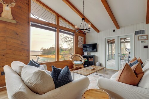 Dock, Deck + Views: Cherokee Lake Retreat!