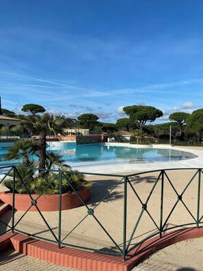 Pool - Vrbo Property (Gassin)