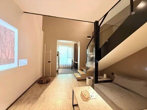 Family Loft | Free WiFi, bed sheets
