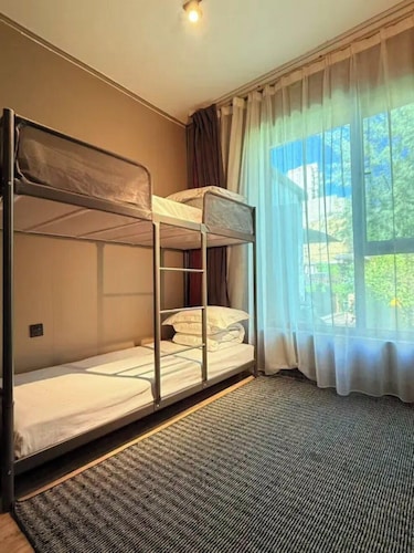 Liangzhu Guesthouse