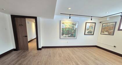 The Sun-Drenched Luxe Suite Designer Family 2BR.