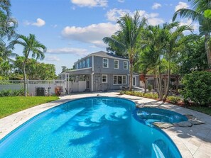 Pool - Serene 3-bedroom house with pool in West Palm Beach (West Palm Beach)