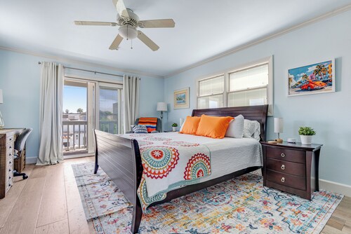 Rose Cottage Belmont Shore-Pet Friendly Beach Home 3B/2B & Garage Parking