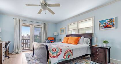 Rose Cottage Belmont Shore-Pet Friendly Beach Home 3B/2B & Garage Parking