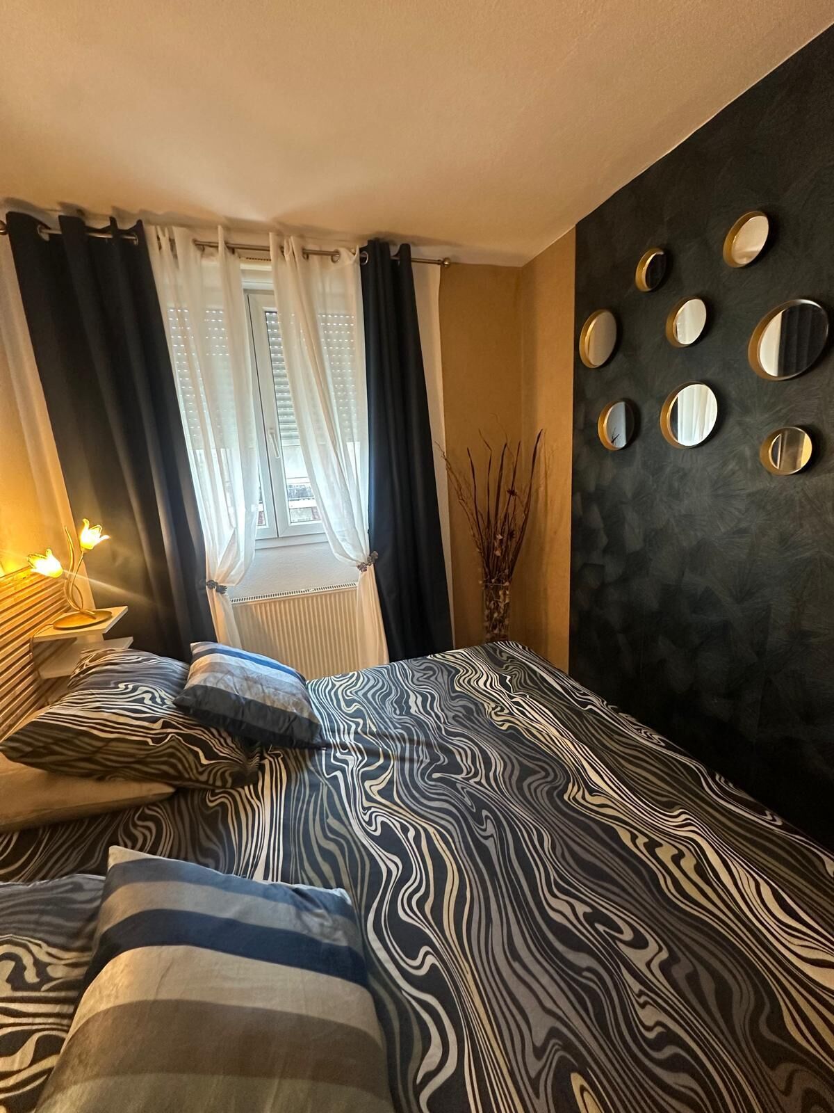Ferros/tábuas de passar roupa, Wi-Fi, roupa de cama