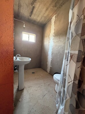 Economy Room | Bathroom - Hacienda Barrancas del Cobre Hotel (Urique)
