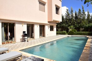 Outdoor pool - Villa Akdhar - Breakfast - green & bright (Essaouira)