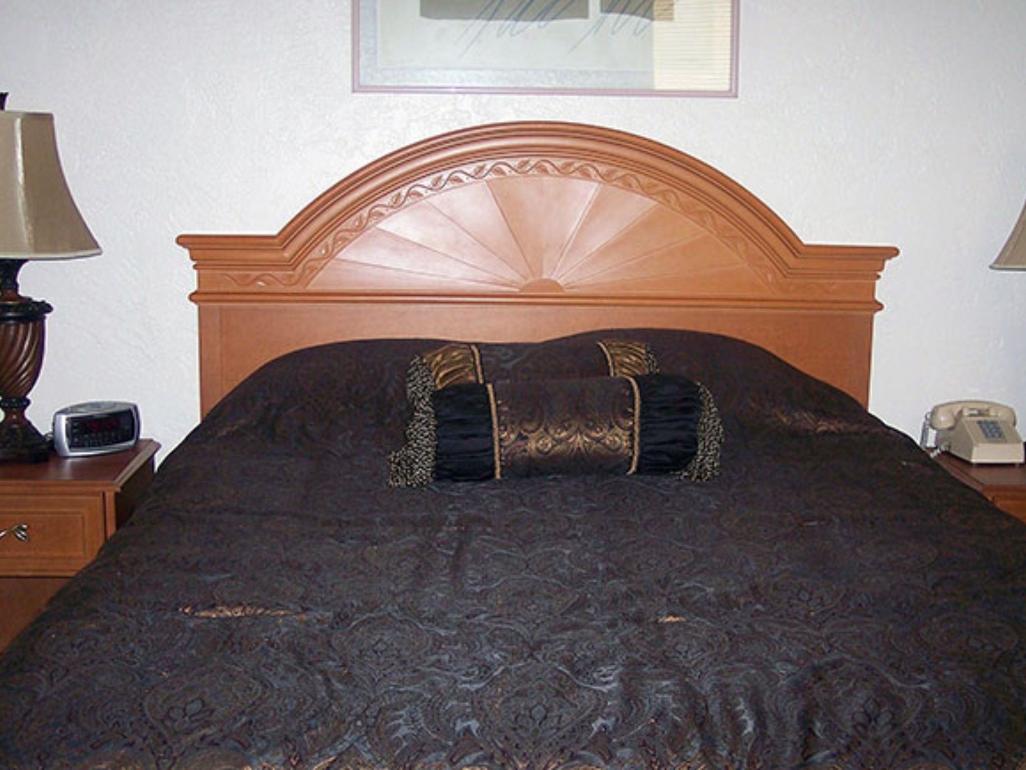 Basic Suite, Balcony, Courtyard View