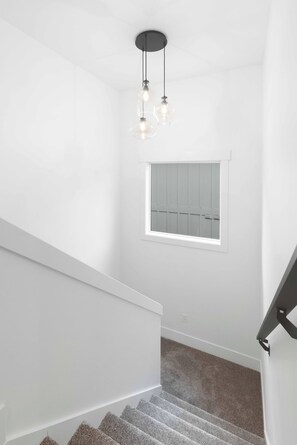Interior - Minutes to Downtown! New Garden District Clean & Spacious Home (Coeur d'Alene)