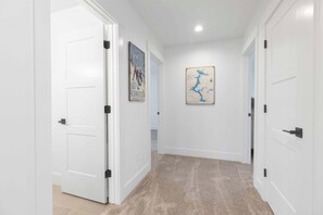 Interior - Minutes to Downtown! New Garden District Clean & Spacious Home (Coeur d'Alene)