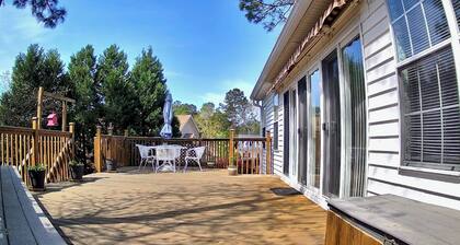 Soothing 2-bedroom house with AC in charming Aiken