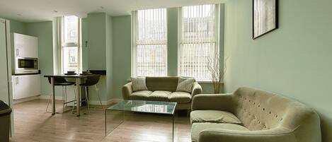 標準公寓 | 客廳