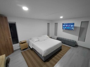 1 habitación, escritorio, wifi gratis y ropa de cama 