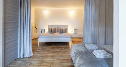 Charming Italian Villa with Sea Views, Private Garden & Free Parking