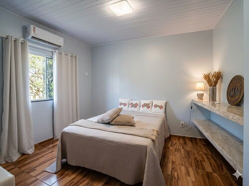 Comfortable suite 30 meters from the beach. Clean river, mangroves, clean air, clean waters.