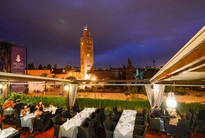 Outdoor banquet area - Hotel Islane Médina (MARRAKECH)