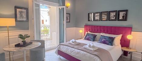2 bedrooms, desk, iron/ironing board, travel cot