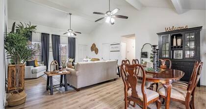 3BR Peach Ranch Stay - Work Desk - Pet Friendly!